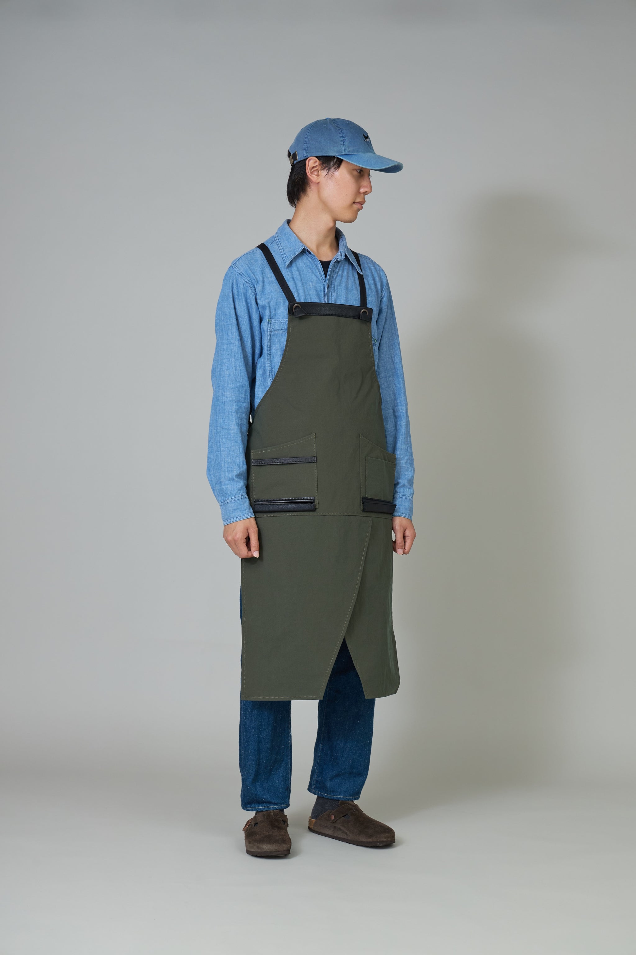 aruci ハカマエプロン グレー バイオウォッシュ帆布 パラフィンバイオウォッシュ帆布 シザーエプロン チャコールグレー